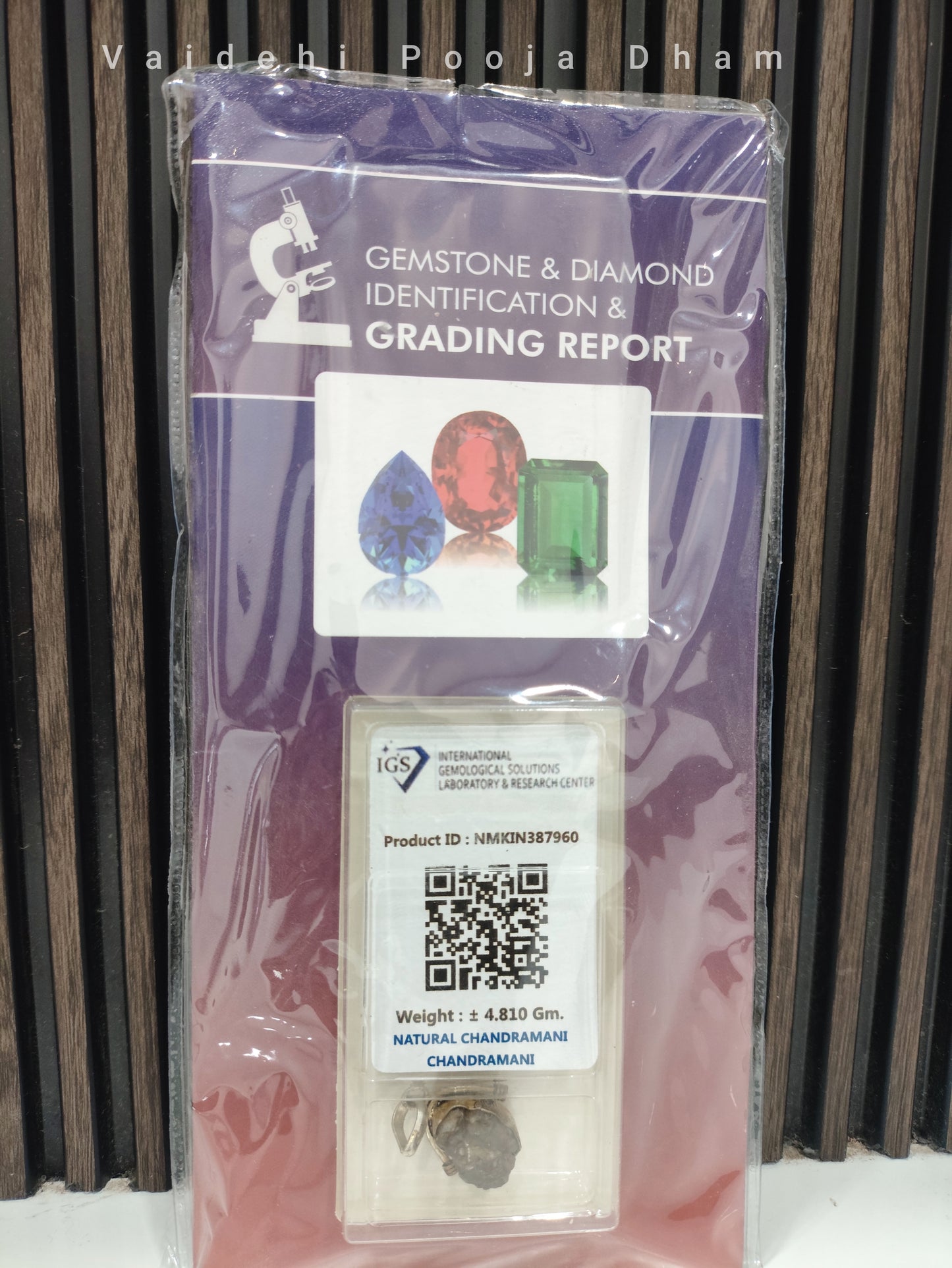 Chandra Mani (Natural Moonstone) in Silver Pendant with Lab Grading Test. Weight 24.05ct